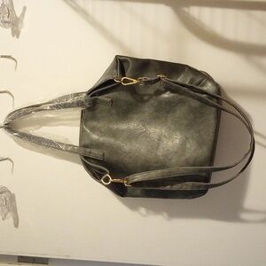 Gray hand/shoulder Bag